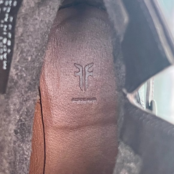 Frye Women’s Natalie Engineer Short Booties in Dark Brown Sz 6.5 - Picture 16 of 16